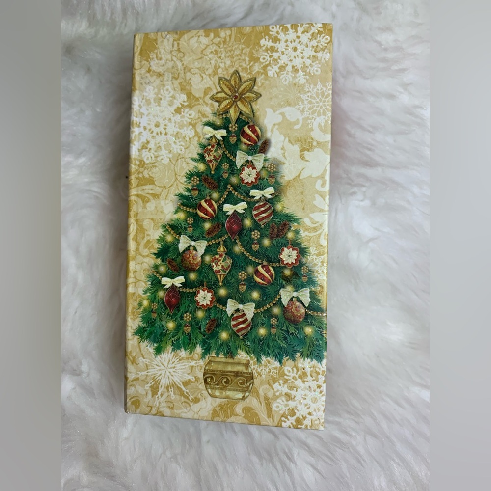 PUNCH STUDIO Christmas Tree cranberry 4 Oz. soap in musical box NIB